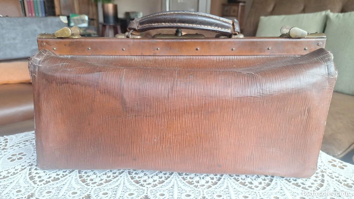 Antig&uuml;edades: Antiguo Malet&iacute;n de Cuero de M&eacute;dico A&ntilde;os 50