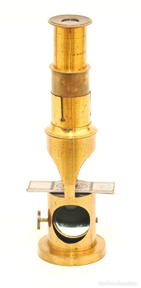 Antig&uuml;edades: Microscopio antiguo de tambor en su caja de madera (c.1850)