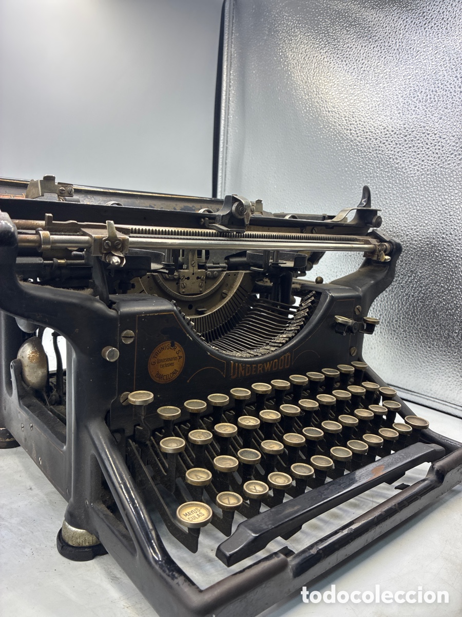 Antig&uuml;edades: M&aacute;quina de escribir Underwood. - Foto 6