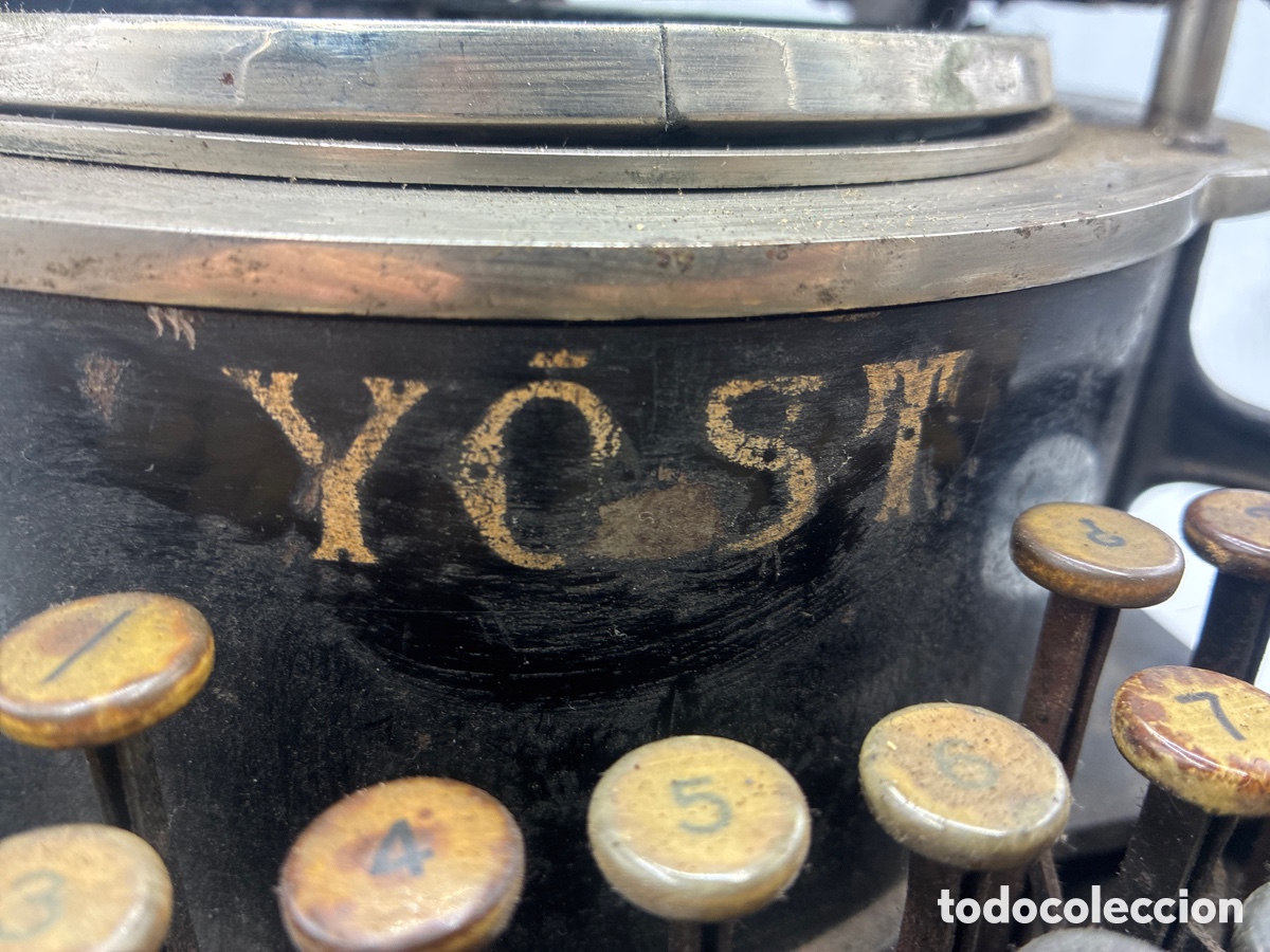 Antig&uuml;edades: M&aacute;quina de escribir Yost. - Foto 2