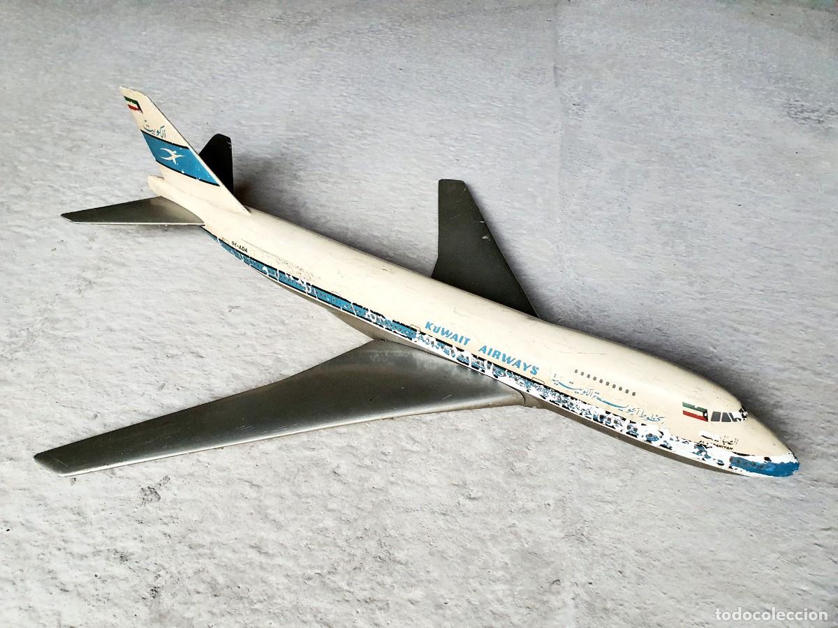 Antig&uuml;edades: Gran maqueta de agencia. Kuwait Airlines. Boeing 747. 1970.