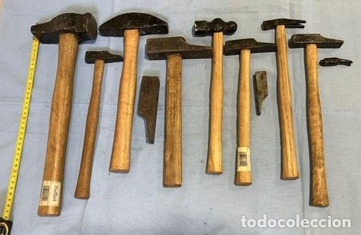 Antig&uuml;edades: Lote de 11 martillos diferentes