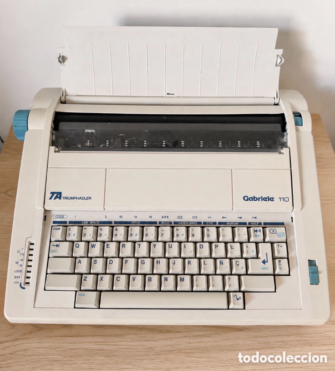Antig&uuml;edades: M&aacute;quina de escribir cl&aacute;sica vintage en buen estado