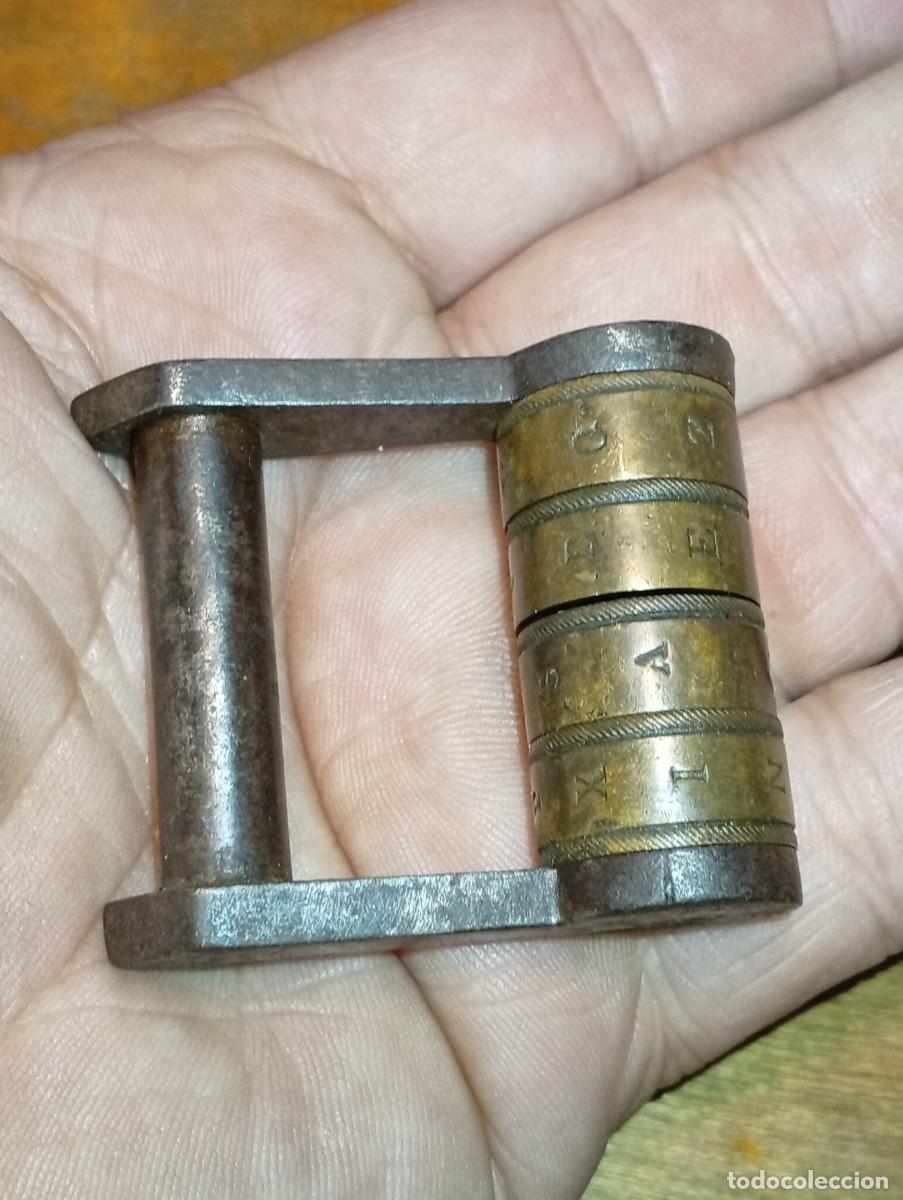 Antig&uuml;edades: CURIOSO CANDADO VICTORIANO HIERRO Y BRONCE COMBINACION PRINCIPIOS XX CERRADO