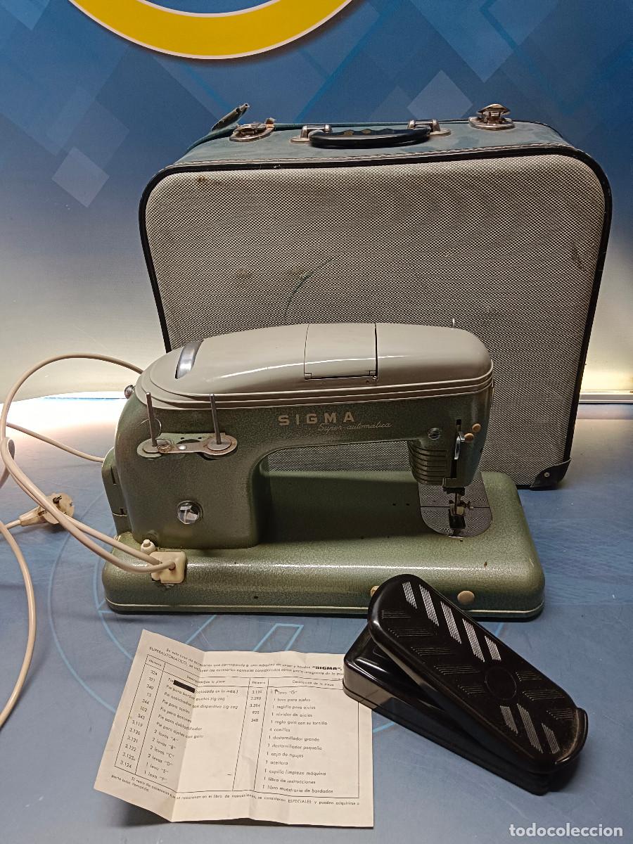 Antig&uuml;edades: Maquina de coser portatil, con maleta SIGMA, super-automatica, a&ntilde;os 70