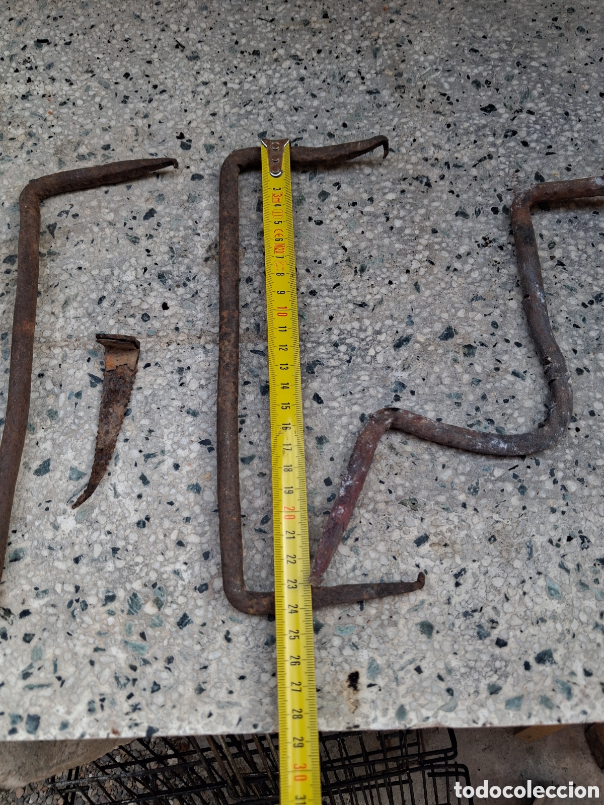 Antig&uuml;edades: Uni&oacute;n de madera clavos forja sXIX - Foto 2