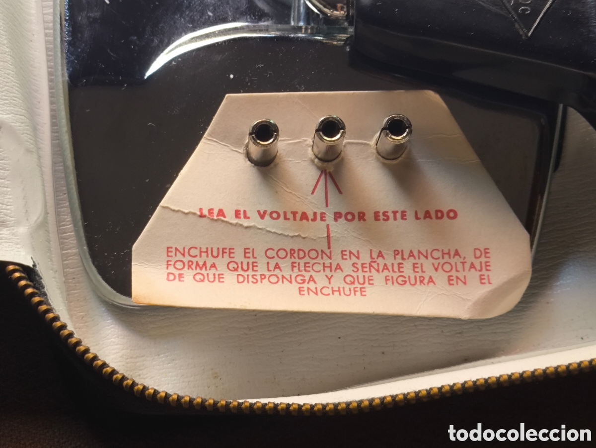 Antig&uuml;edades: PLANCHA DE VIAJE LARROC C. 1965 - Foto 3