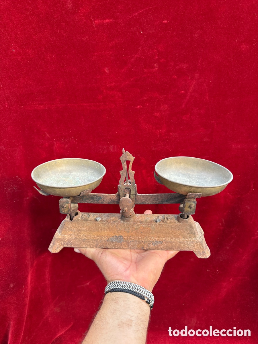 Antiquit&auml;ten: Peque&ntilde;a y bonita bascula antigua de 1 kg!