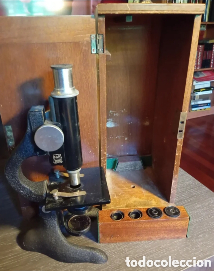 Antig&uuml;edades: Microscopio Enbeeco London con Caja y lentes