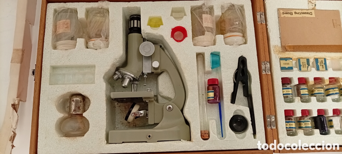 Antig&uuml;edades: MICROSCOPIO VINTAGE MARCA TOWA O BANDAI DECADA 60&deg;