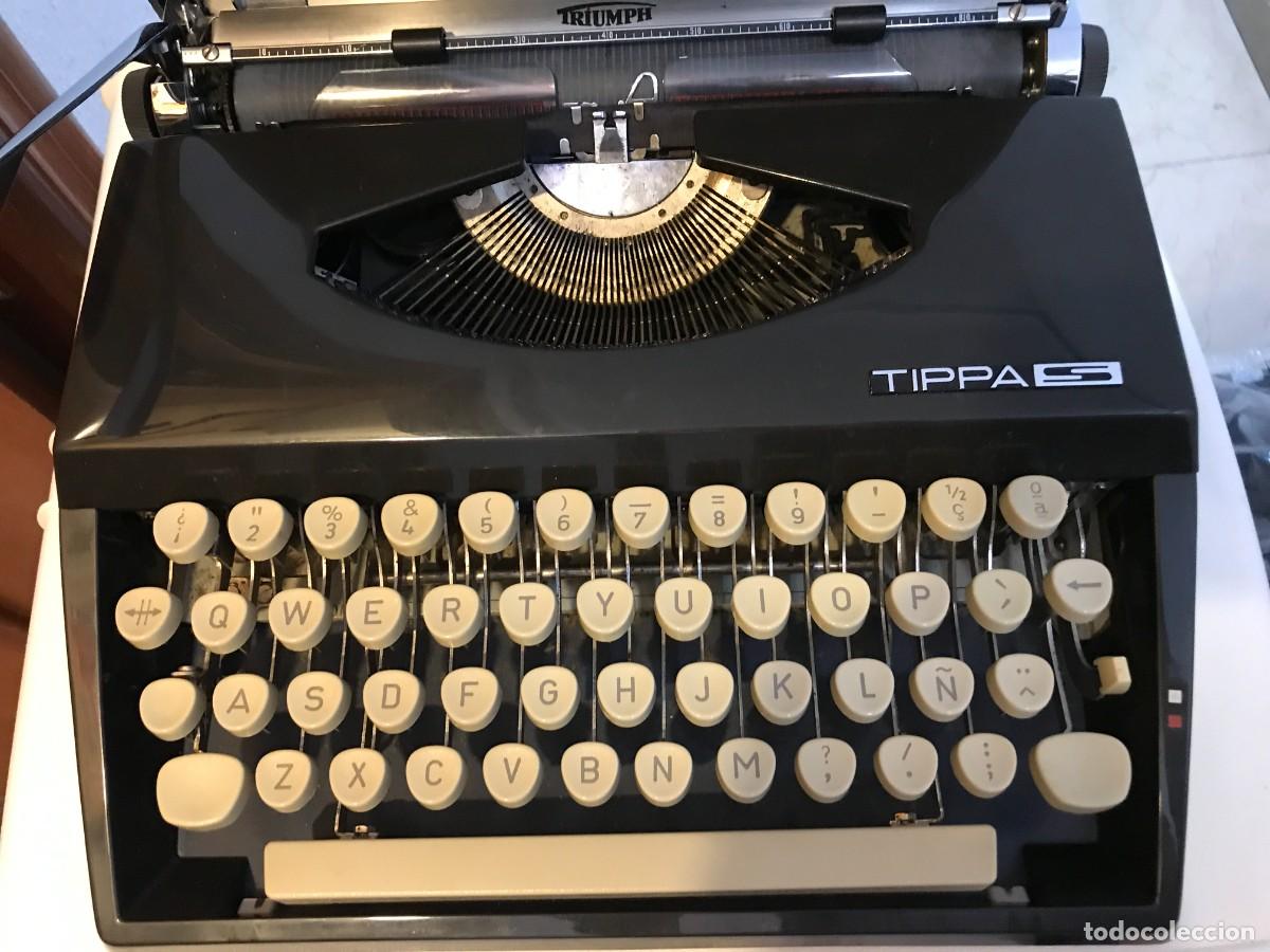 Antig&uuml;edades: M&aacute;quina de escribir Triumph Tippa S Negra - Con &Ntilde; - Con Malet&iacute;n Original - Vintage Colecci&oacute;n