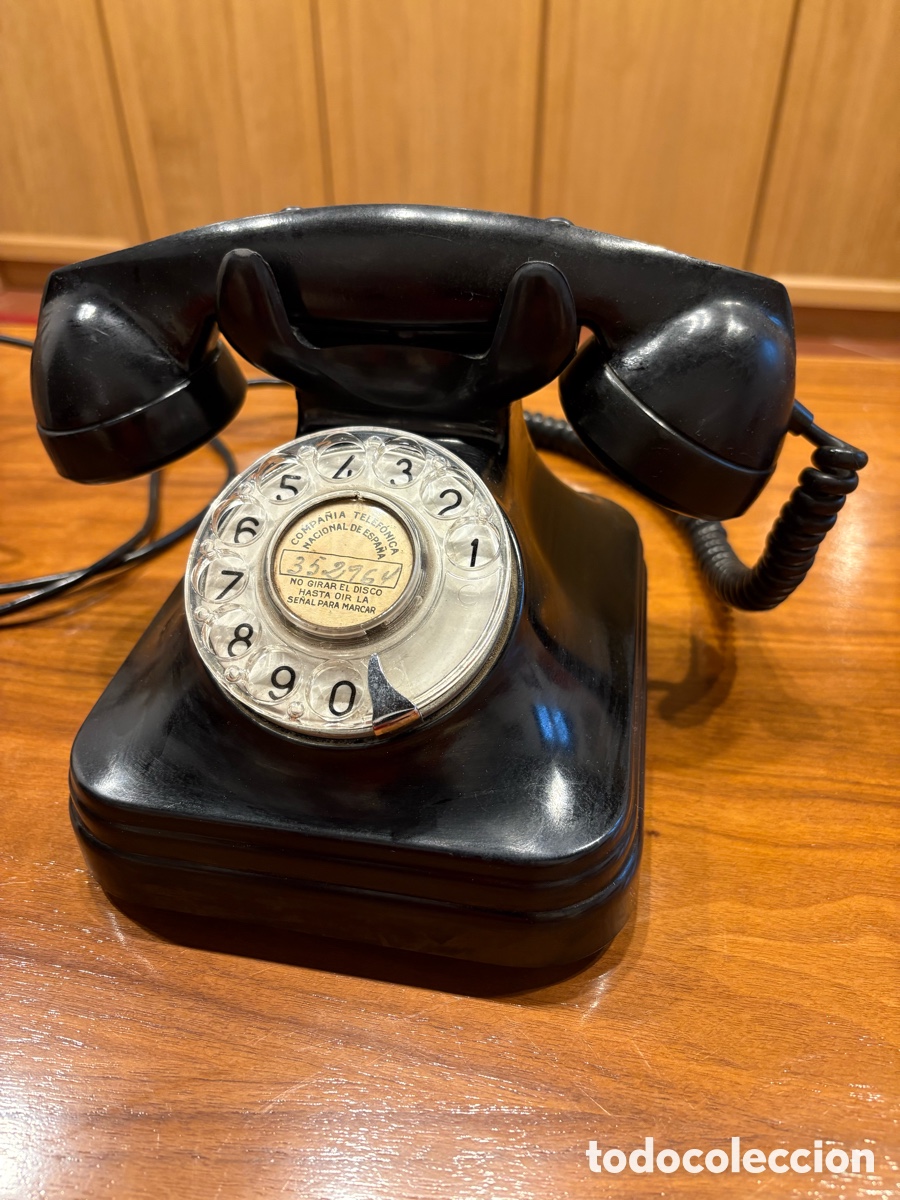 Tel&eacute;fonos: Tel&eacute;fono vintage negro