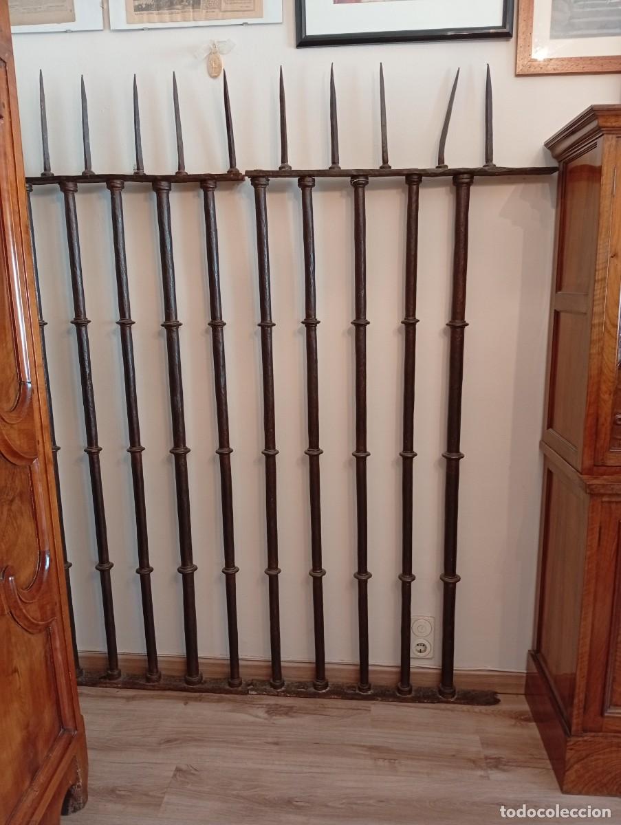 Antig&uuml;edades: Reja o verja de forja g&oacute;tica - Foto 2