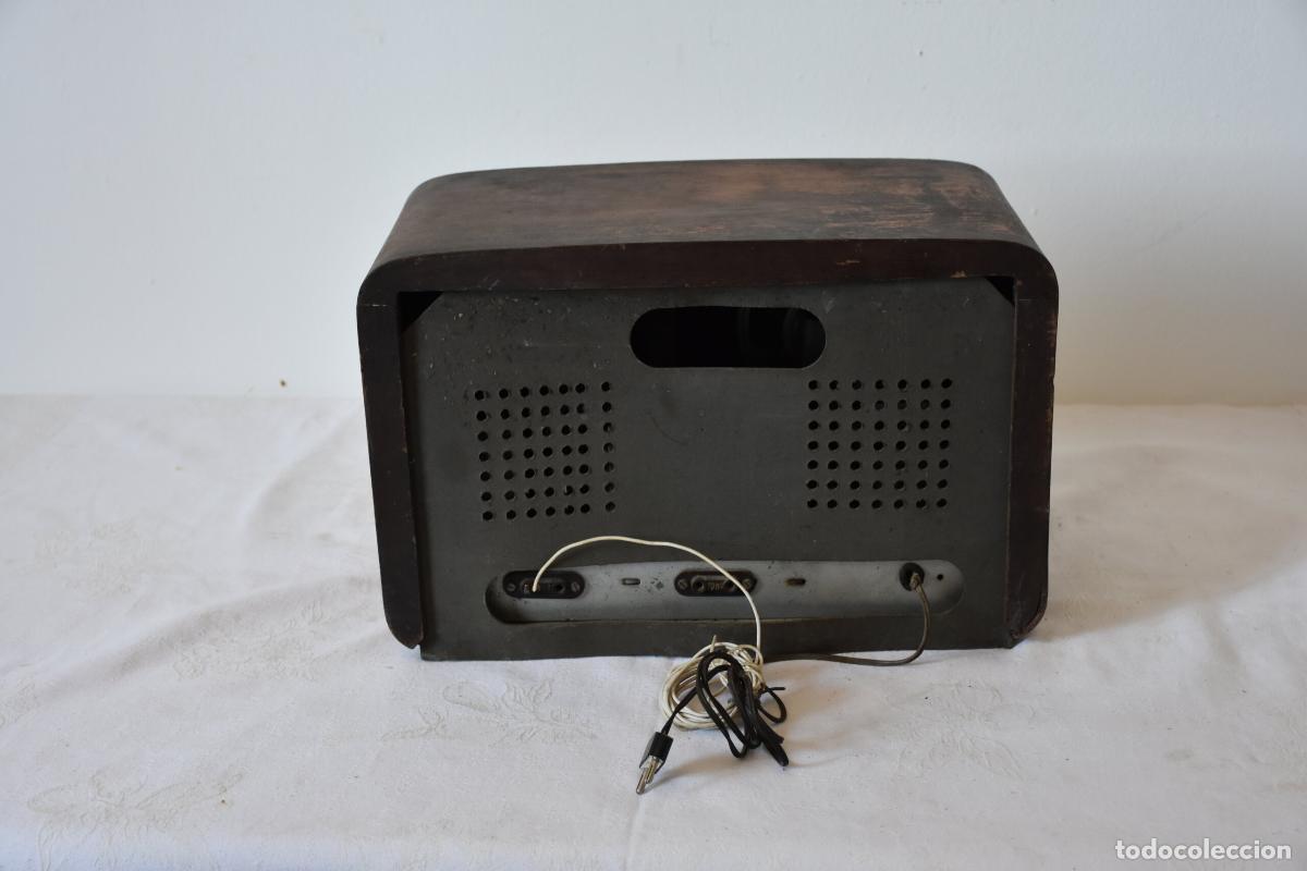 Antig&uuml;edades: Radio antigua de valvulas - Foto 6