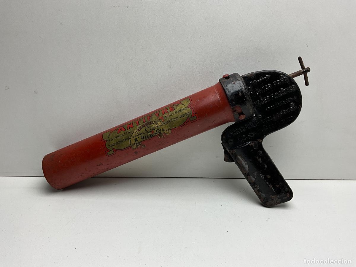 Antig&uuml;edades: RAR&Iacute;SIMO EXTINTOR DE PRINCIPIOS DE SIGLO XX - ANTIFYRE TIPO PISTOLA - FABRICACION ESPA&Ntilde;OLA