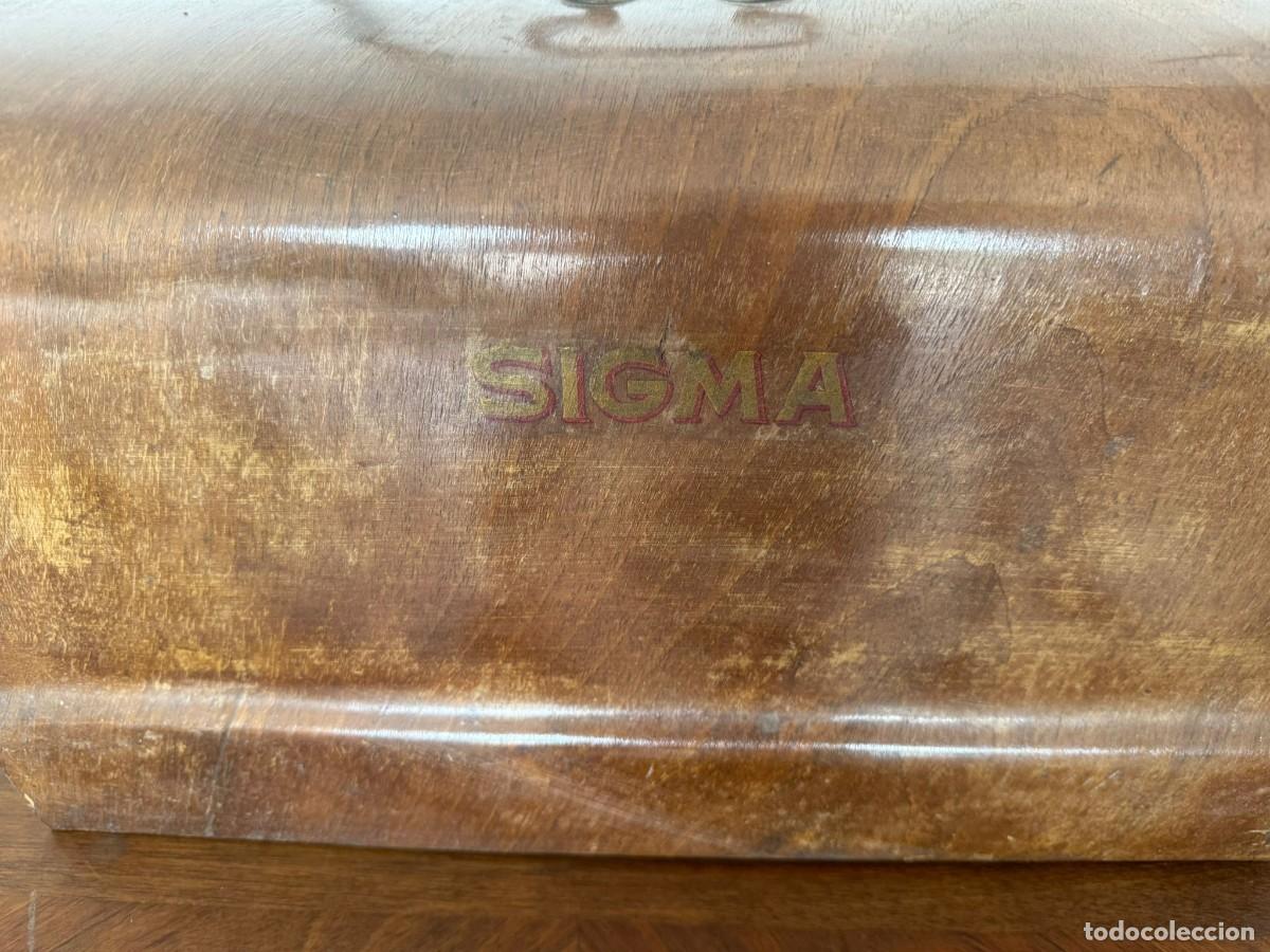 Antig&uuml;edades: Maquina de coser SIGMA a&ntilde;o 1953 - Foto 3