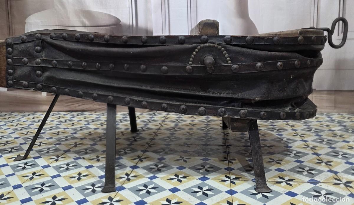 Antig&uuml;edades: Fuelle antiguo de herrero - Foto 5