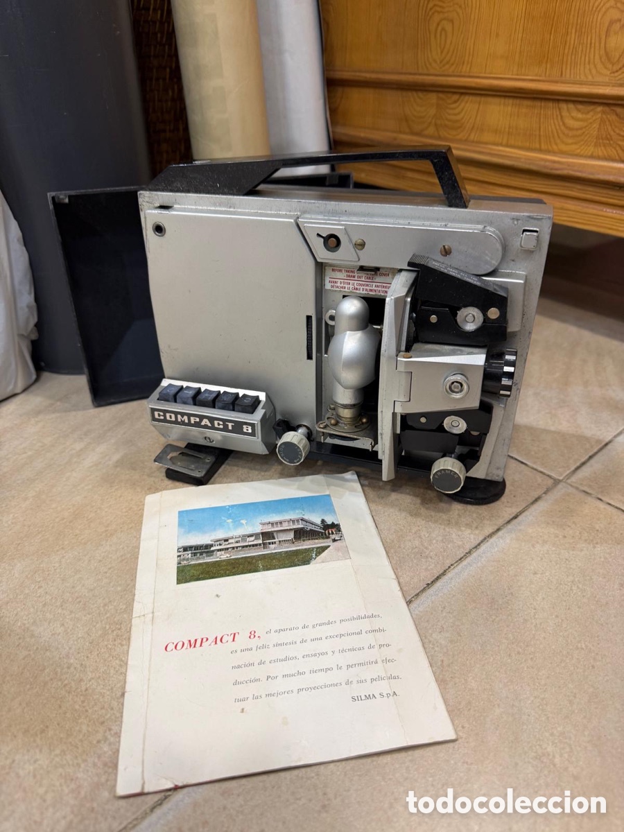 Antig&uuml;edades: Proyector antiguo, tal y como se ve - Foto 3