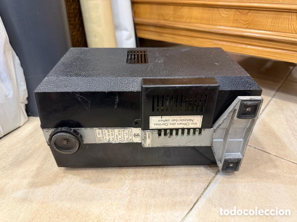 Antig&uuml;edades: Proyector antiguo, tal y como se ve - Foto 2