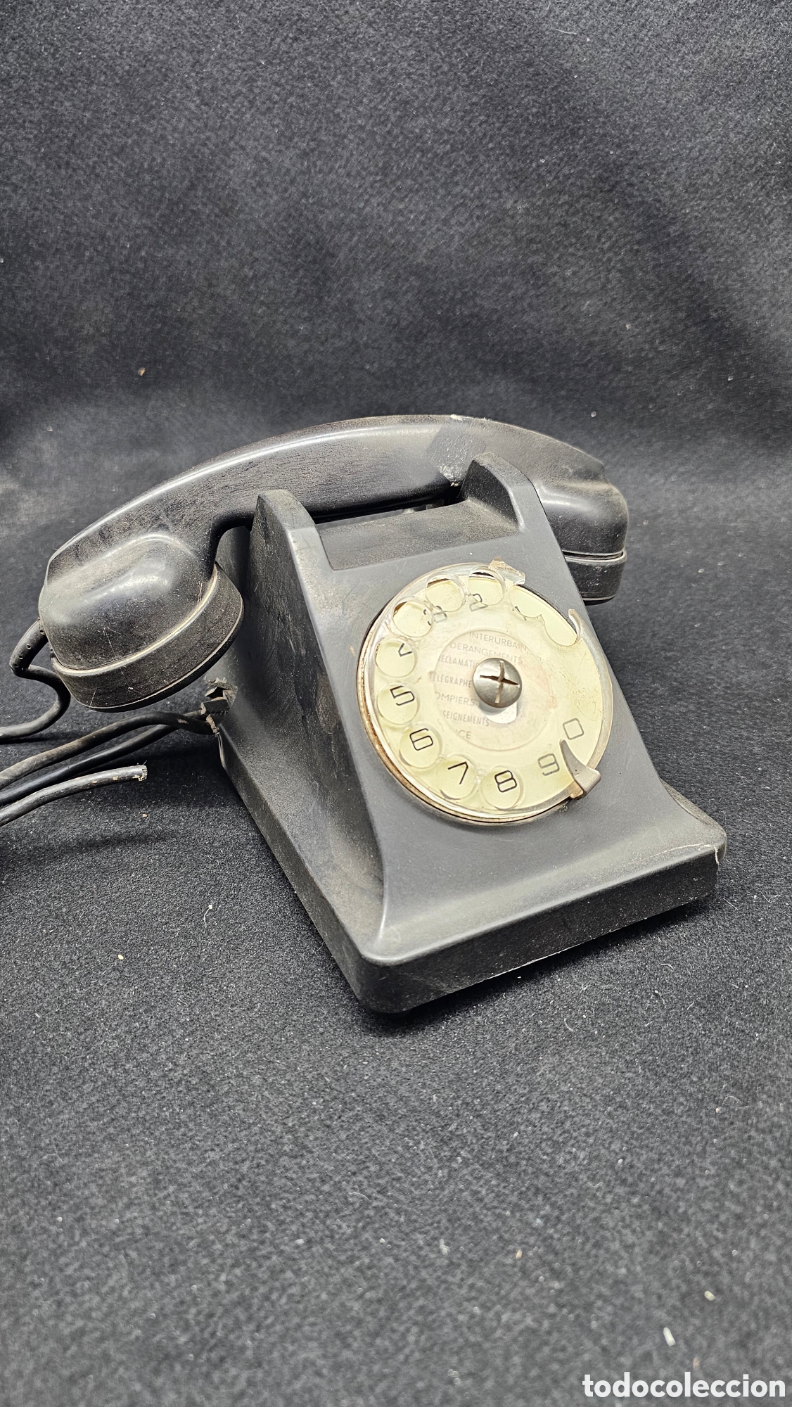 Tel&eacute;fonos: Antiguo tel&eacute;fono de baquelita