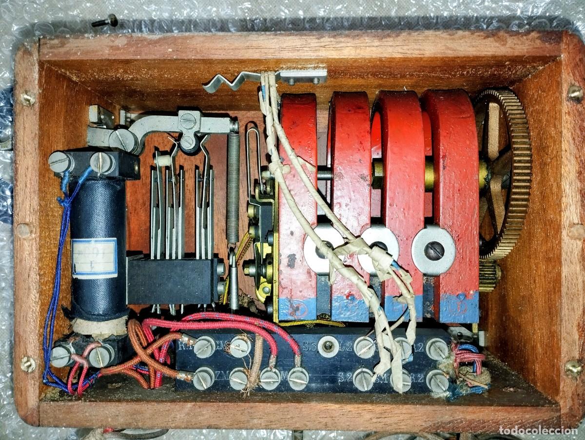 Tel&eacute;fonos: Tel&eacute;fono frances de pared en madera. Modelo 1910 - Foto 18