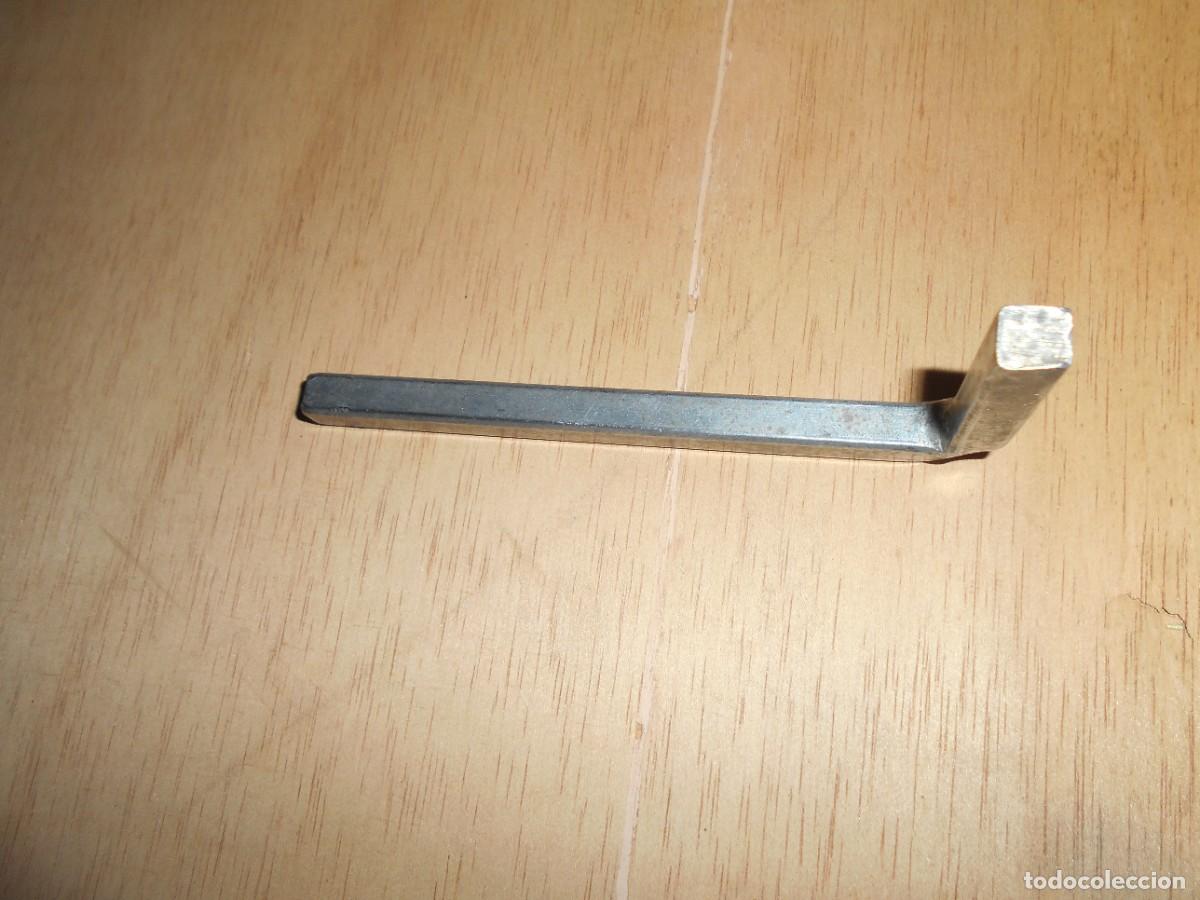 Antig&uuml;edades: llave tapon del carter - Foto 2