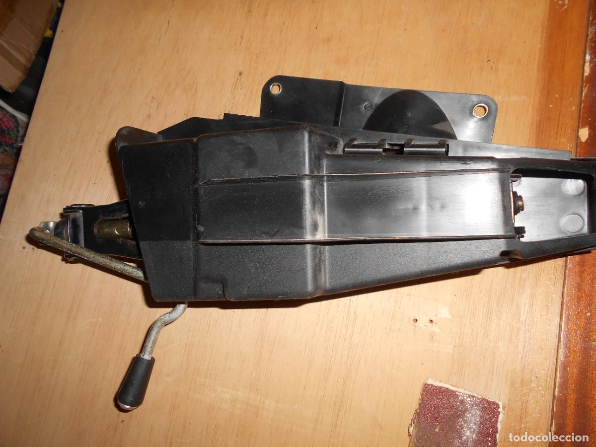 Antig&uuml;edades: gato elevador peugeot 306 - Foto 2