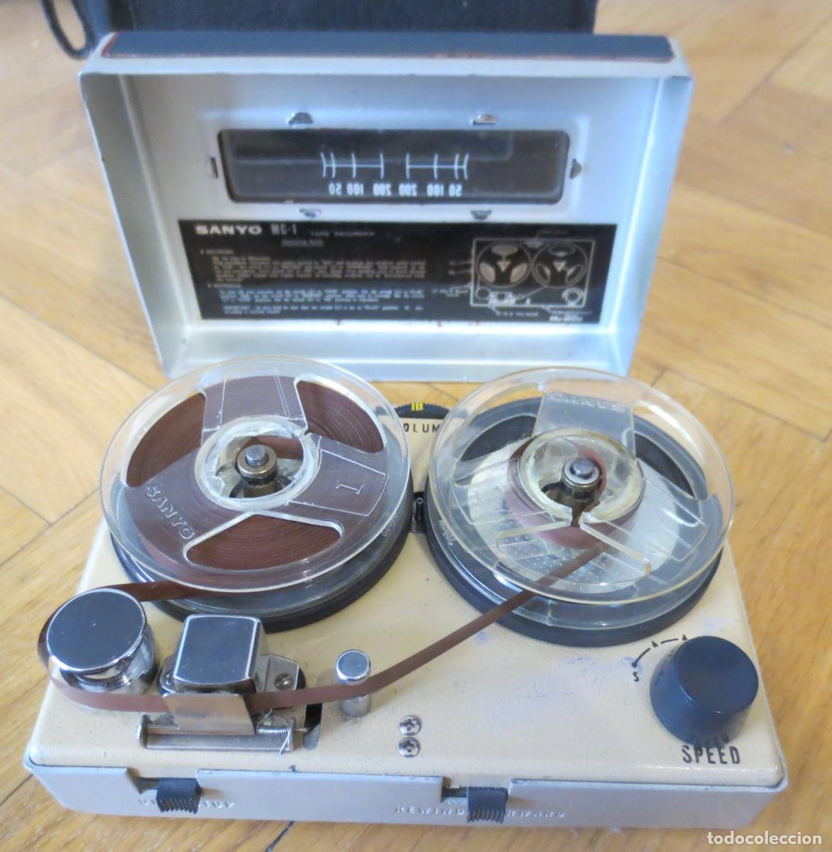 Antig&uuml;edades: MINI MAGNETOFONO CINTA ABIERTA SANYO MC-1