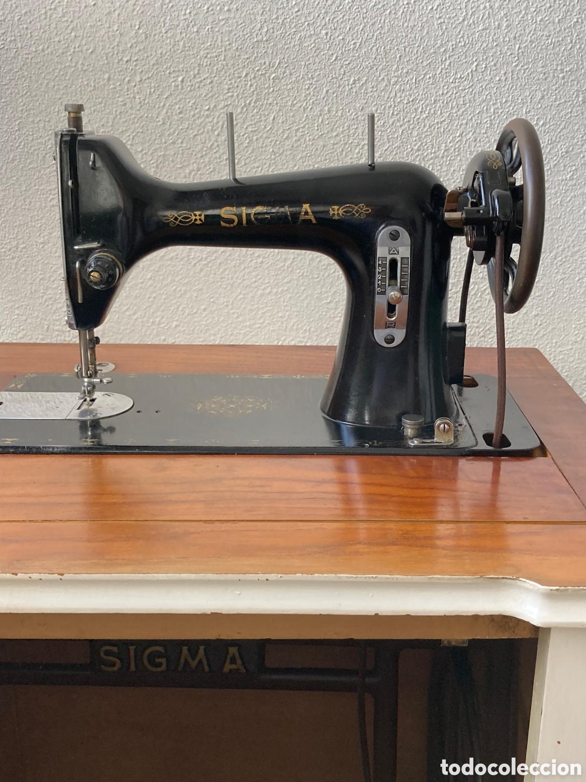 Antig&uuml;edades: Maquina de coser Sigma - Foto 2
