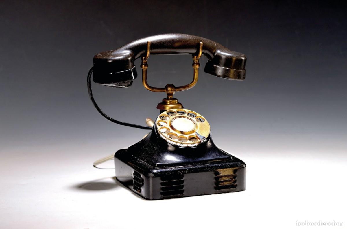 Tel&eacute;fonos: Tel&eacute;fono antiguo con esfera de baquelita