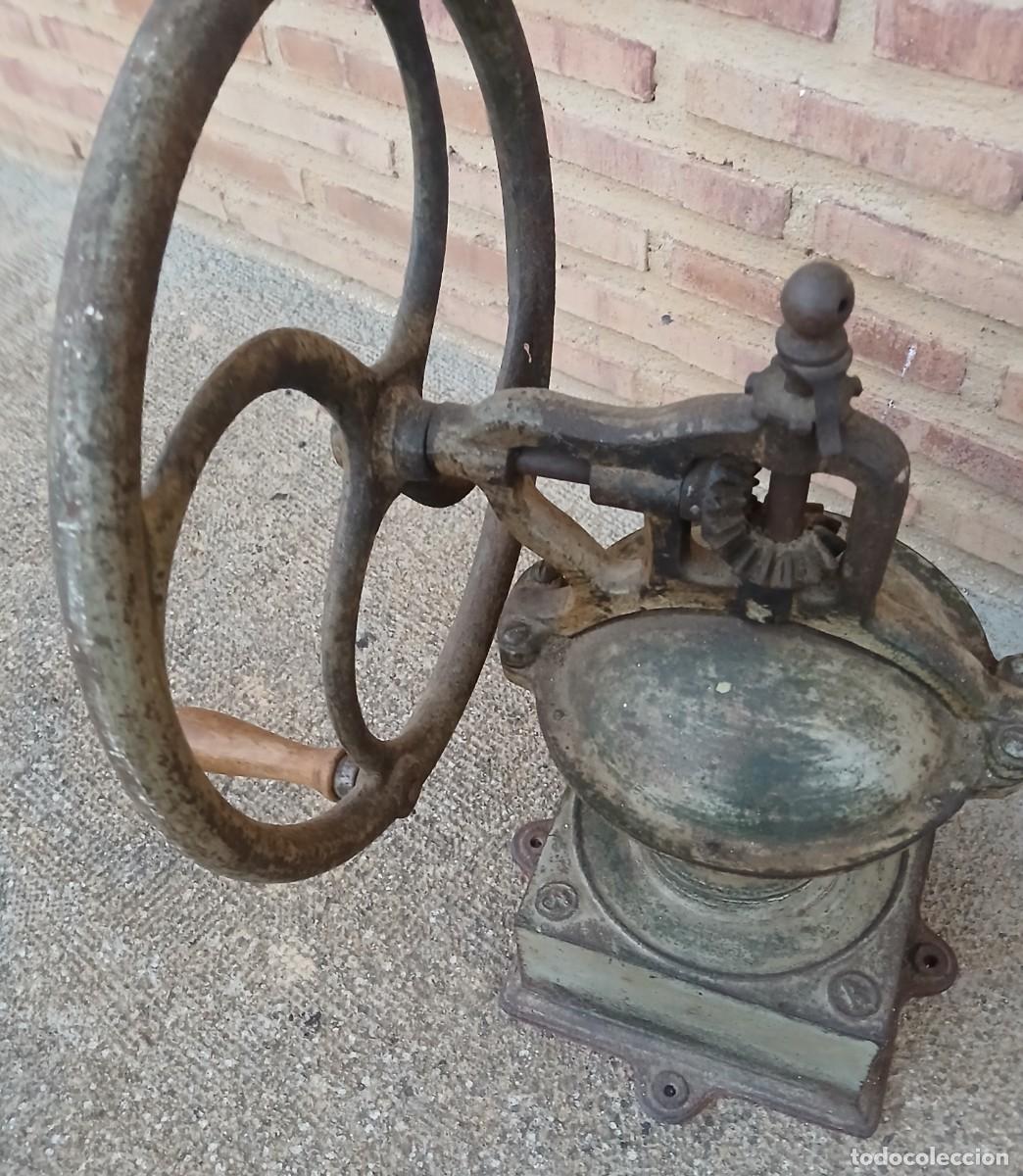 Antig&uuml;edades: Gran Molino de Caf&eacute; de tienda. N&deg; 3 - Foto 2