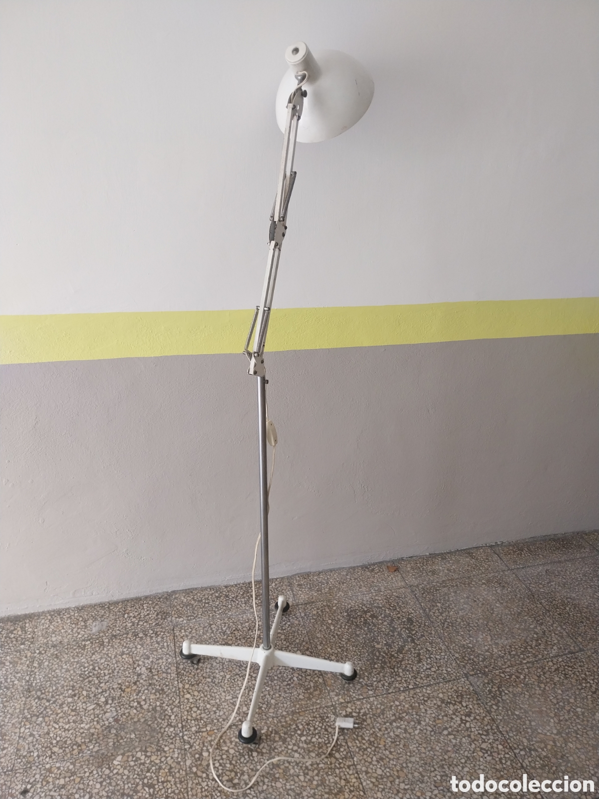 Antig&uuml;edades: Antigua l&aacute;mpara de medico - Foto 3