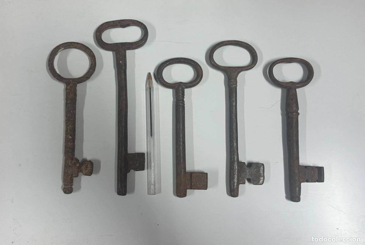 Antig&uuml;edades: ANTIGUA LLAVE DE FORJA - Foto 1