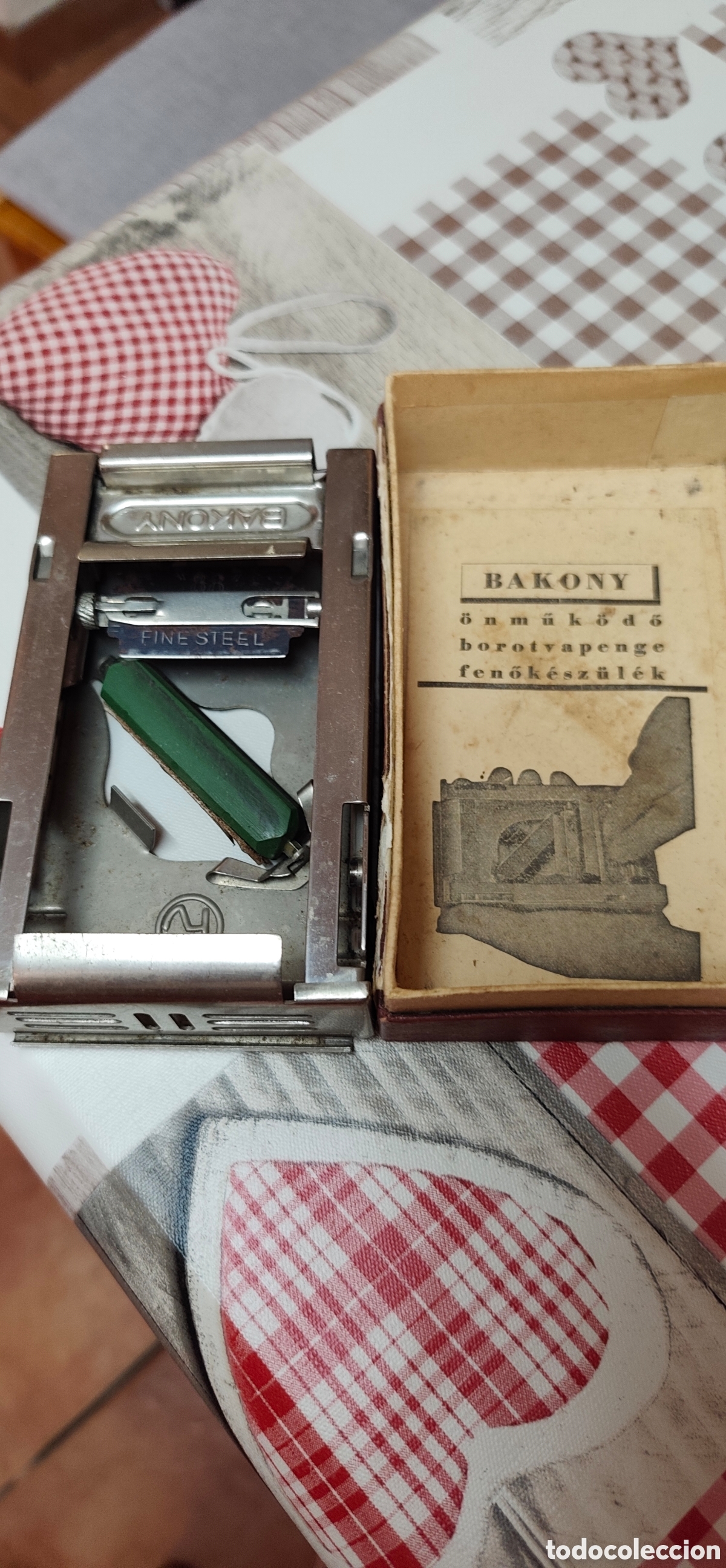 Antig&uuml;edades: Afilador de Hojas de Afeitar Vintage Bakony (A&ntilde;os 60) - Con Caja Original