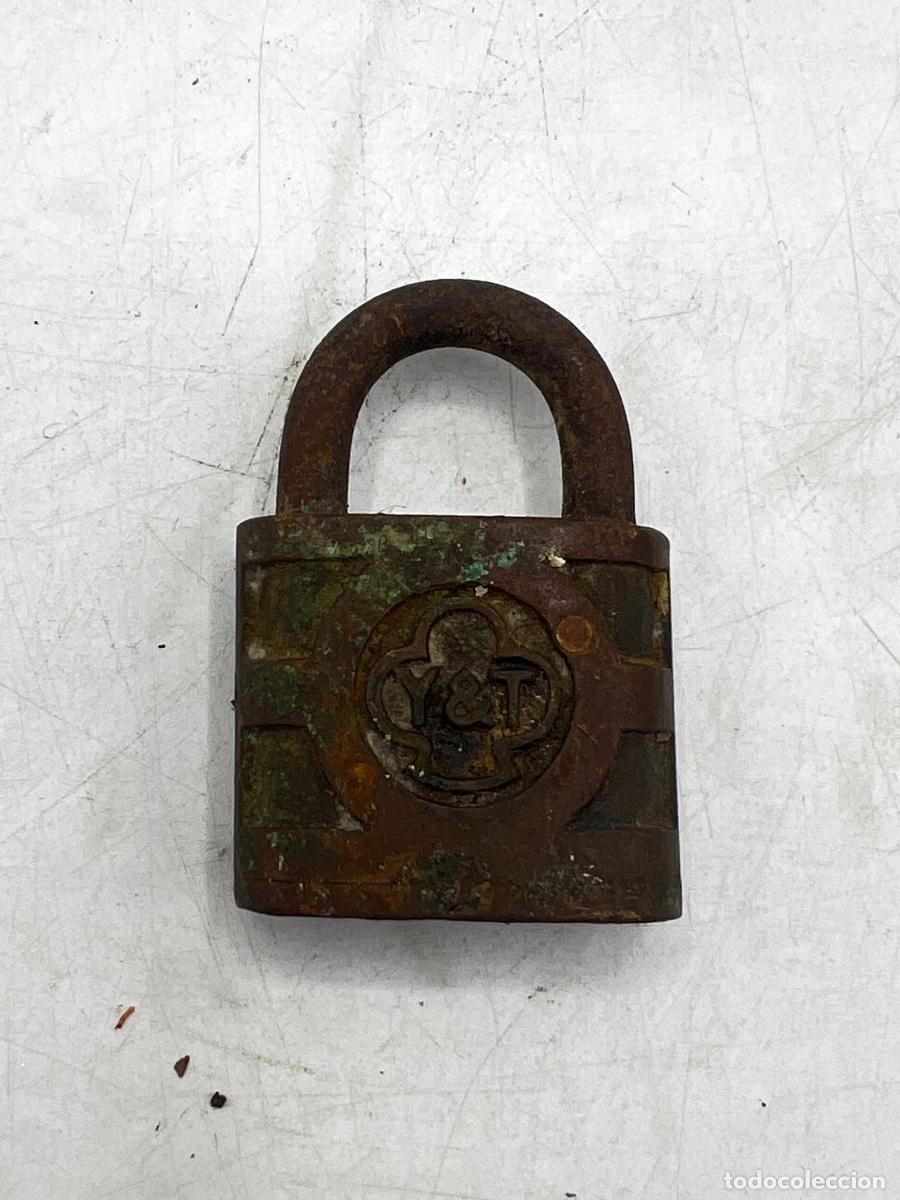 Antig&uuml;edades: ANTIGUO CANDADO YALE. SIN LLAVES. 5,5 x 4 x 2 CM.