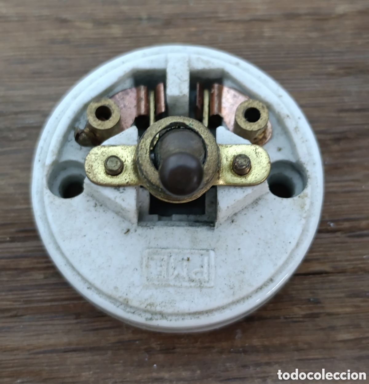 Antig&uuml;edades: ANTIGUO INTERRUPTOR, LLAVE DE LUZ, DE PORCELANA Y LAT&Oacute;N. FUNCIONA - Foto 5