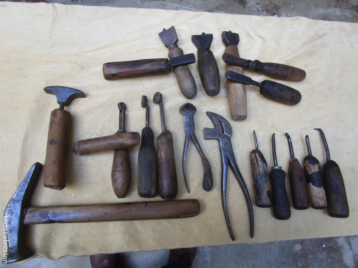 Antig&uuml;edades: ZAPATERO ZAPARERIA CALZADO - LOTE 19 UTILES ANTIGUOS - VER FOTOS Y DESCRIPCION. + INFO