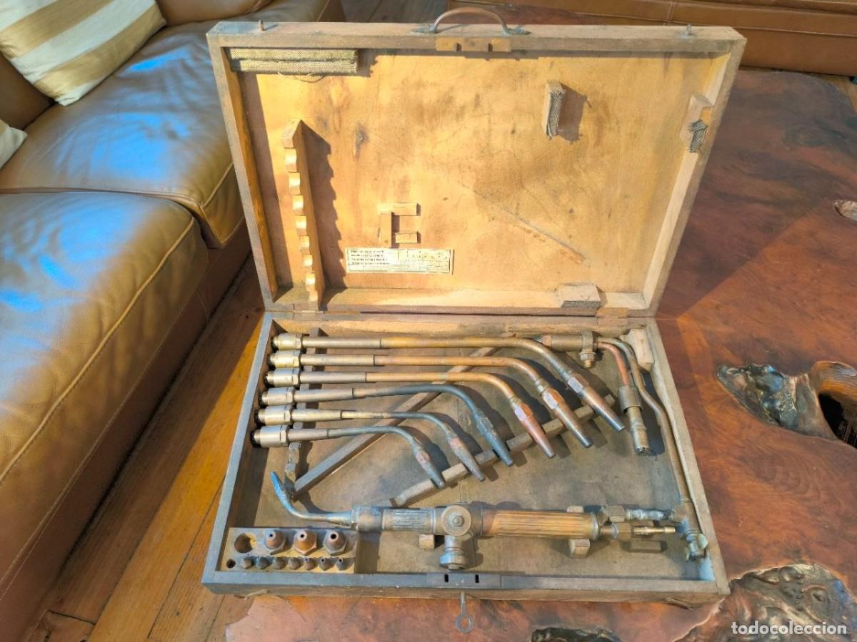 Antiques: ANTIGUA MALETA CON BOQUILLAS PARA SOLDADURA AUT&Oacute;GENA JH.