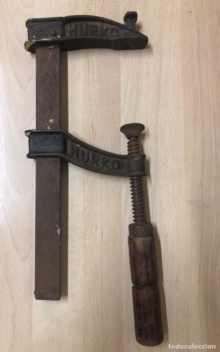 Antig&uuml;edades: ANTIG&Uuml;A HERRAMIENTA DE CARPINTERO , SARGENTO TORNIQUETE MARCA HURKO .