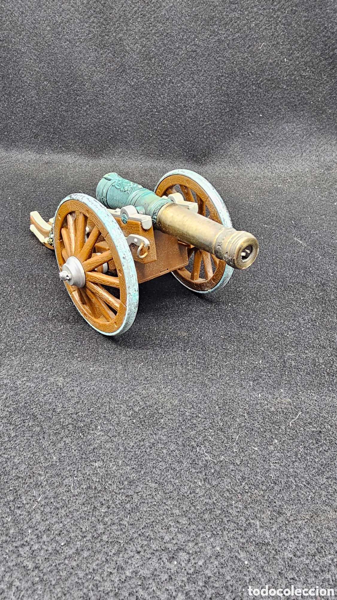 Antiquit&auml;ten: Mechero vintage en forma de ca&ntilde;&oacute;n
