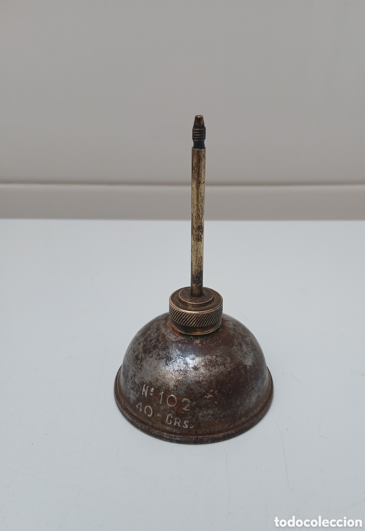 Antig&uuml;edades: Aceitera antigua para m&aacute;quinas de coser