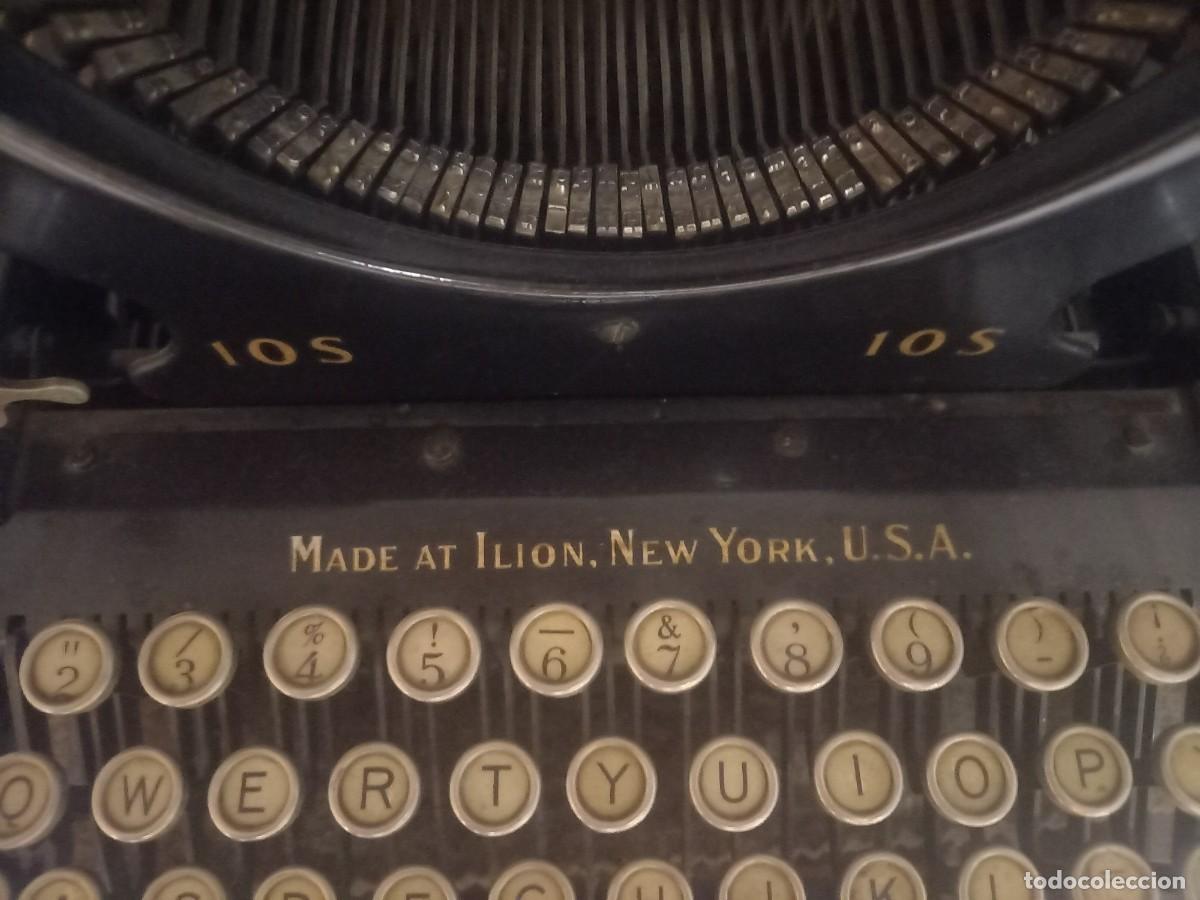 Antig&uuml;edades: M&aacute;quina de escribir Remington Standard No10S