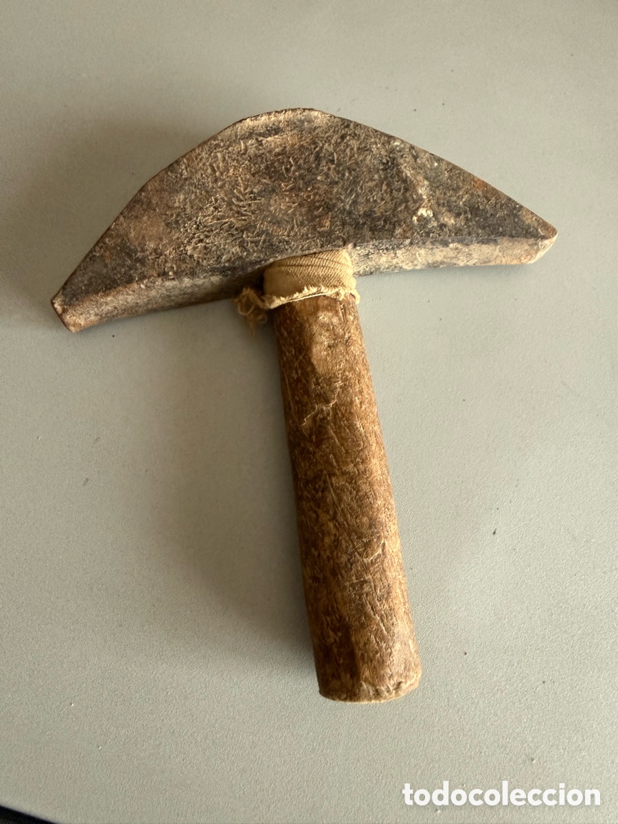 Antig&uuml;edades: MARTILLO ARTESANAL. 17 x15
