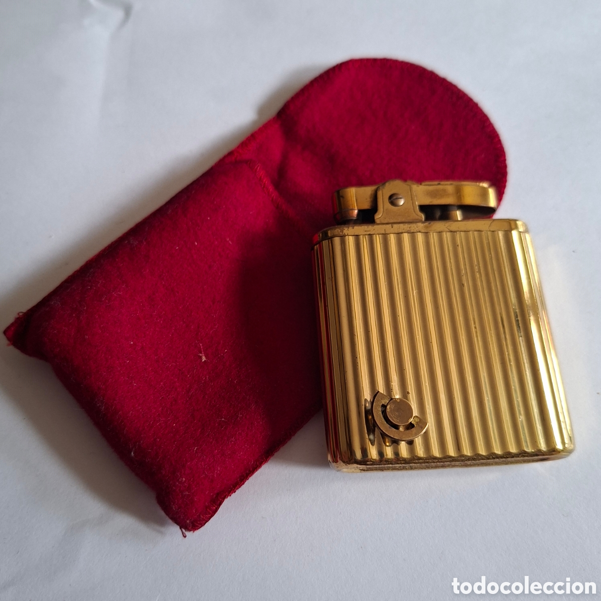 Antig&uuml;edades: Mechero Musical Vintage CROWN (Sankyo) A&ntilde;os 60 &ndash; Con Funda Original Roja - PAT. 454045