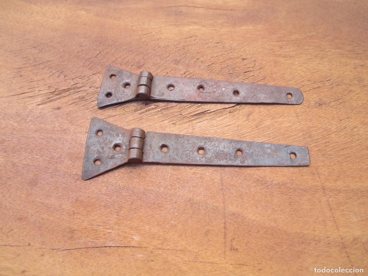 Antig&uuml;edades: Bisagras antiguas forja, pareja 17.7 cm.