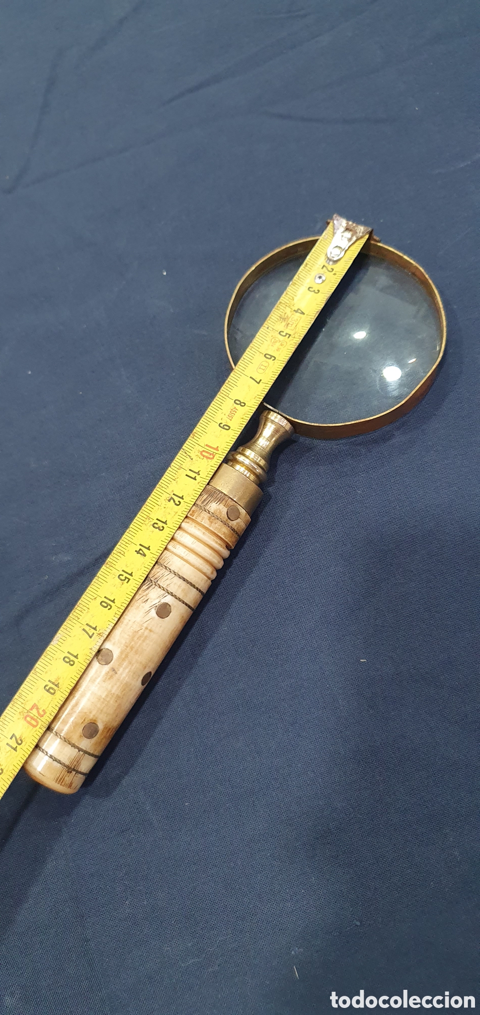 Antig&uuml;edades: Lupa en bronce con mango en hueso. (L135) - Foto 4