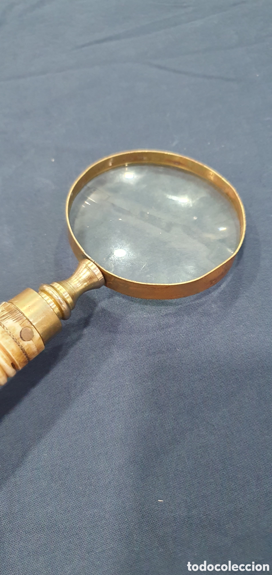 Antig&uuml;edades: Lupa en bronce con mango en hueso. (L135) - Foto 5