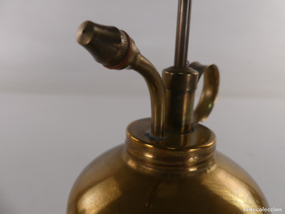 Antig&uuml;edades: ACEITERA O SIMILAR DE LATON - Foto 5