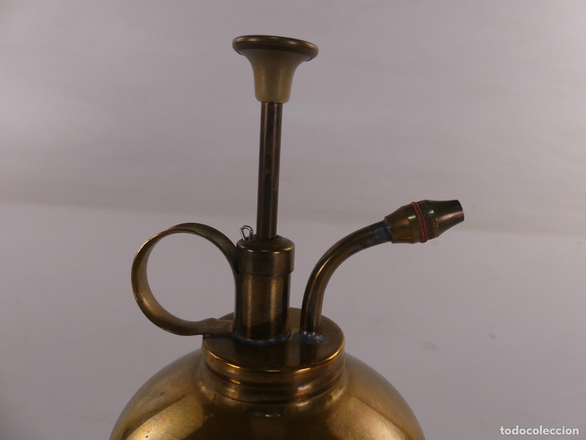 Antig&uuml;edades: ACEITERA O SIMILAR DE LATON - Foto 7