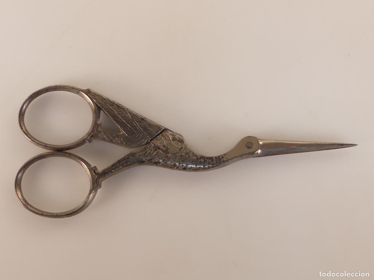 Antiques: PEQUE&Ntilde;A TIJERA DE COSTURA O TOCADOR